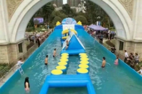 游乐设备